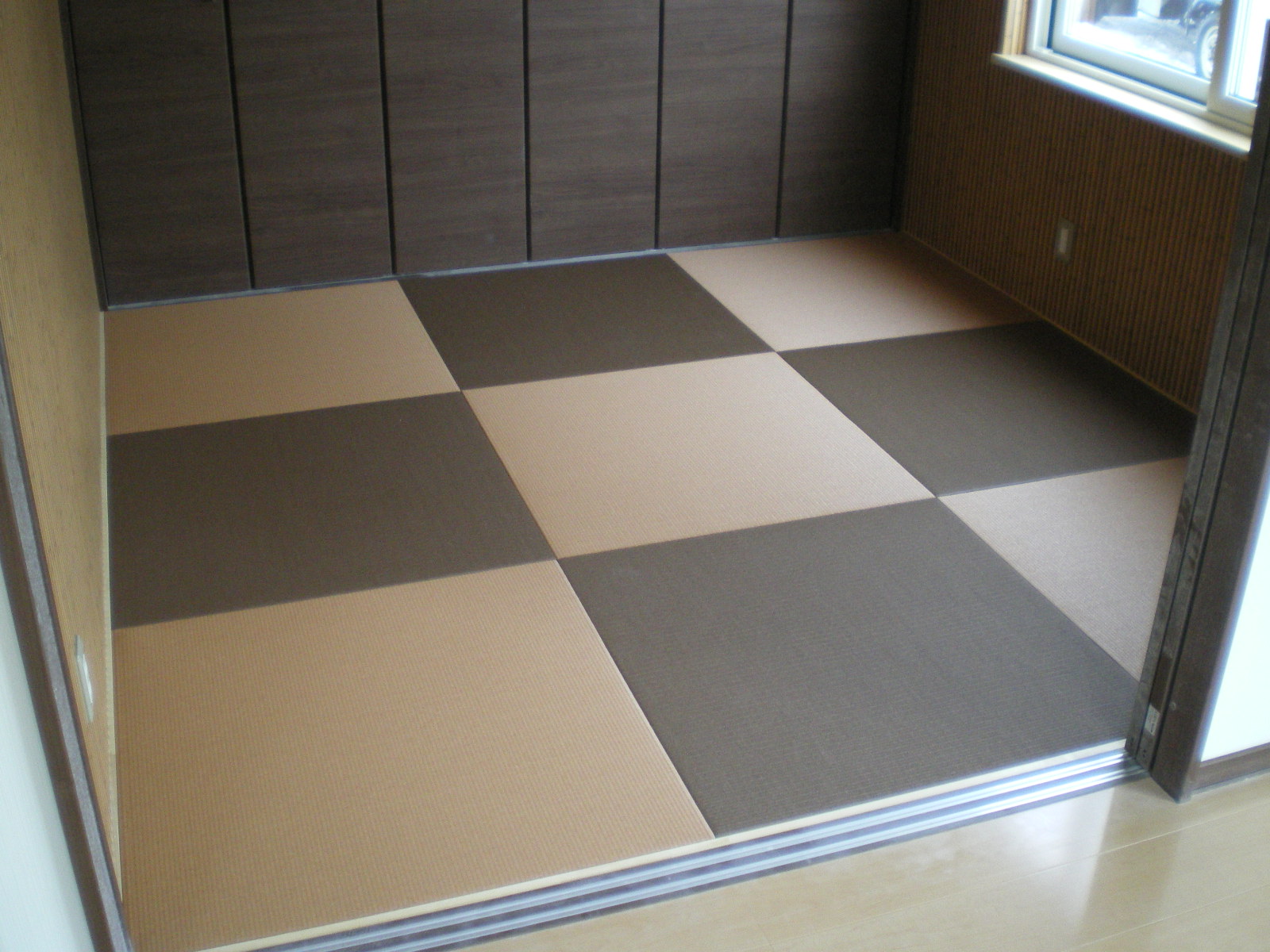 へりなし琉球畳（亜麻色×胡桃色） 青森県黒石市の畳屋・有限会社たたみの比内